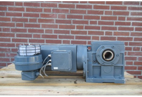 LENZE MGFQU 100-22 servomotor. Used.